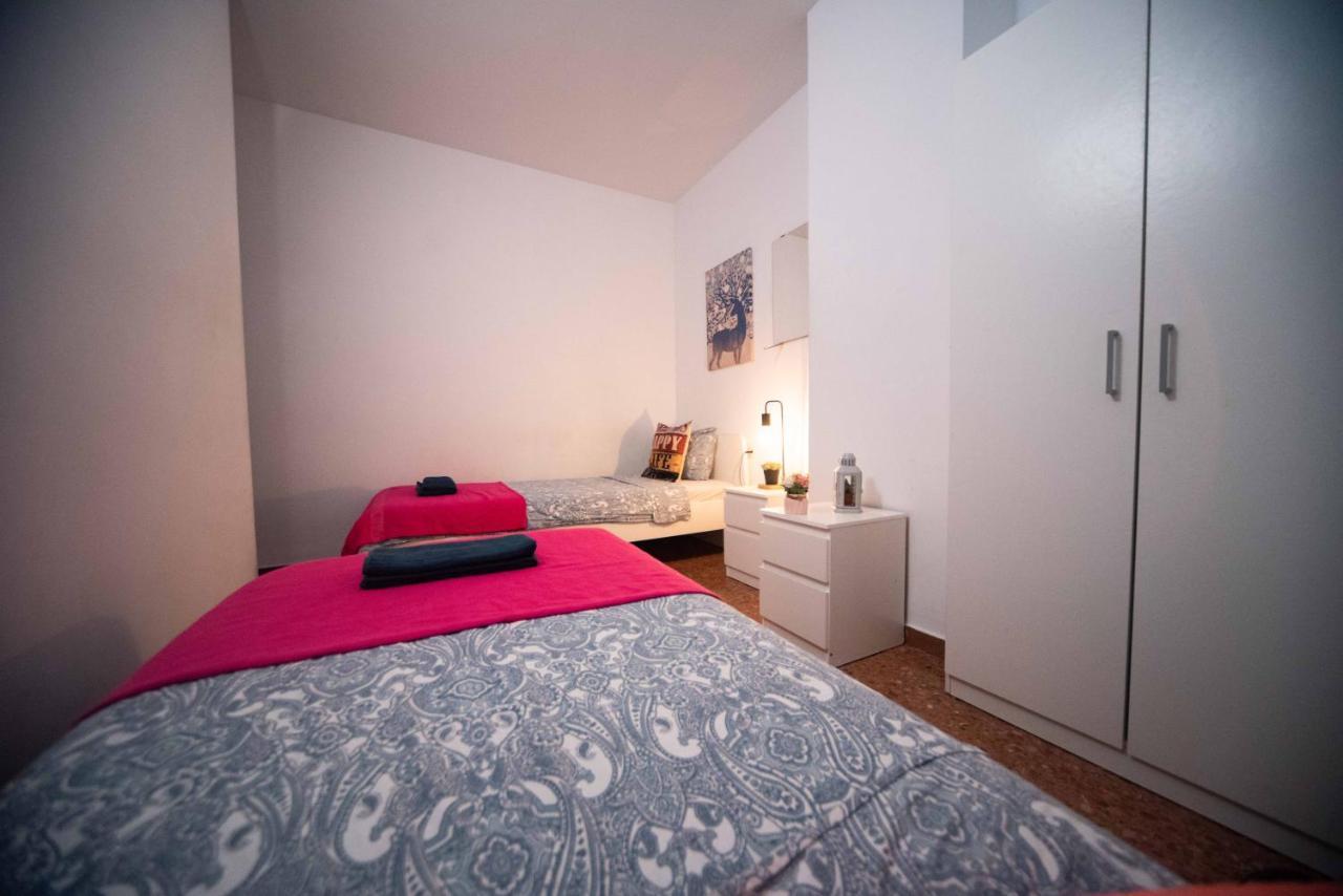 Eixample Private Rooms บาร์เซโลนา ภายนอก รูปภาพ