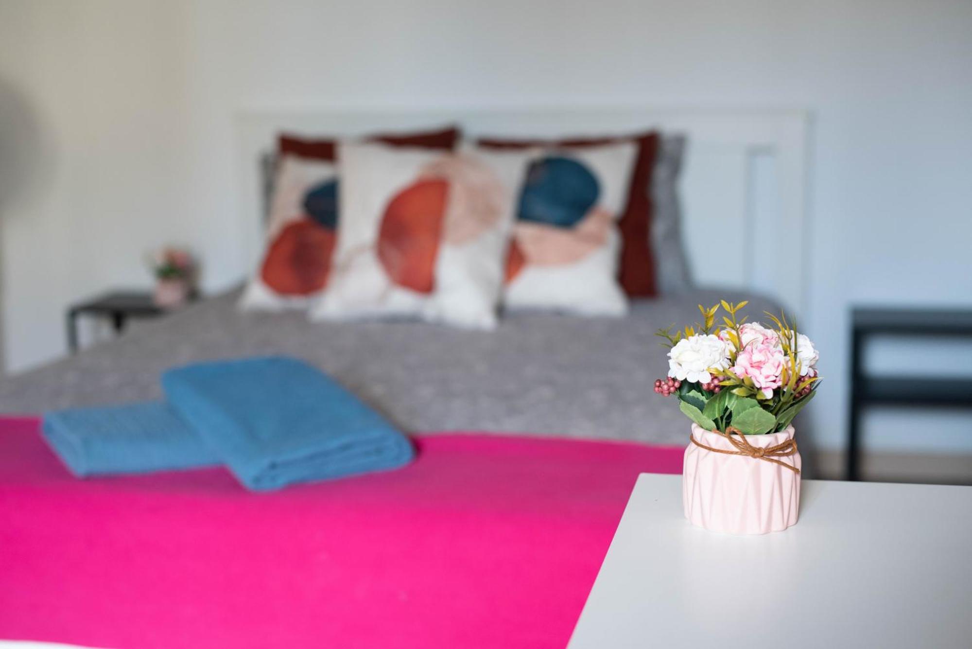 Eixample Private Rooms บาร์เซโลนา ภายนอก รูปภาพ
